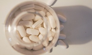 Ibuprofen testowany jako lek na COVID-19