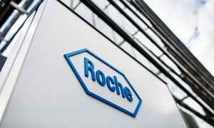 Roche uruchamia w Polsce badanie nad doustnym lekiem przeciw COVID-19