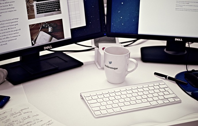 Dlaczego tak wiele osób pracuje na dwóch monitorach?